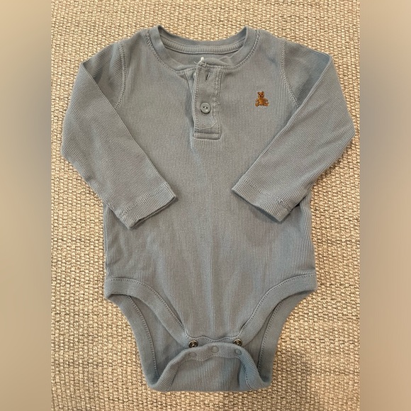 Gap baby boy organic 6-piece bundle. 6 - 12 months. - Picture 7 of 7